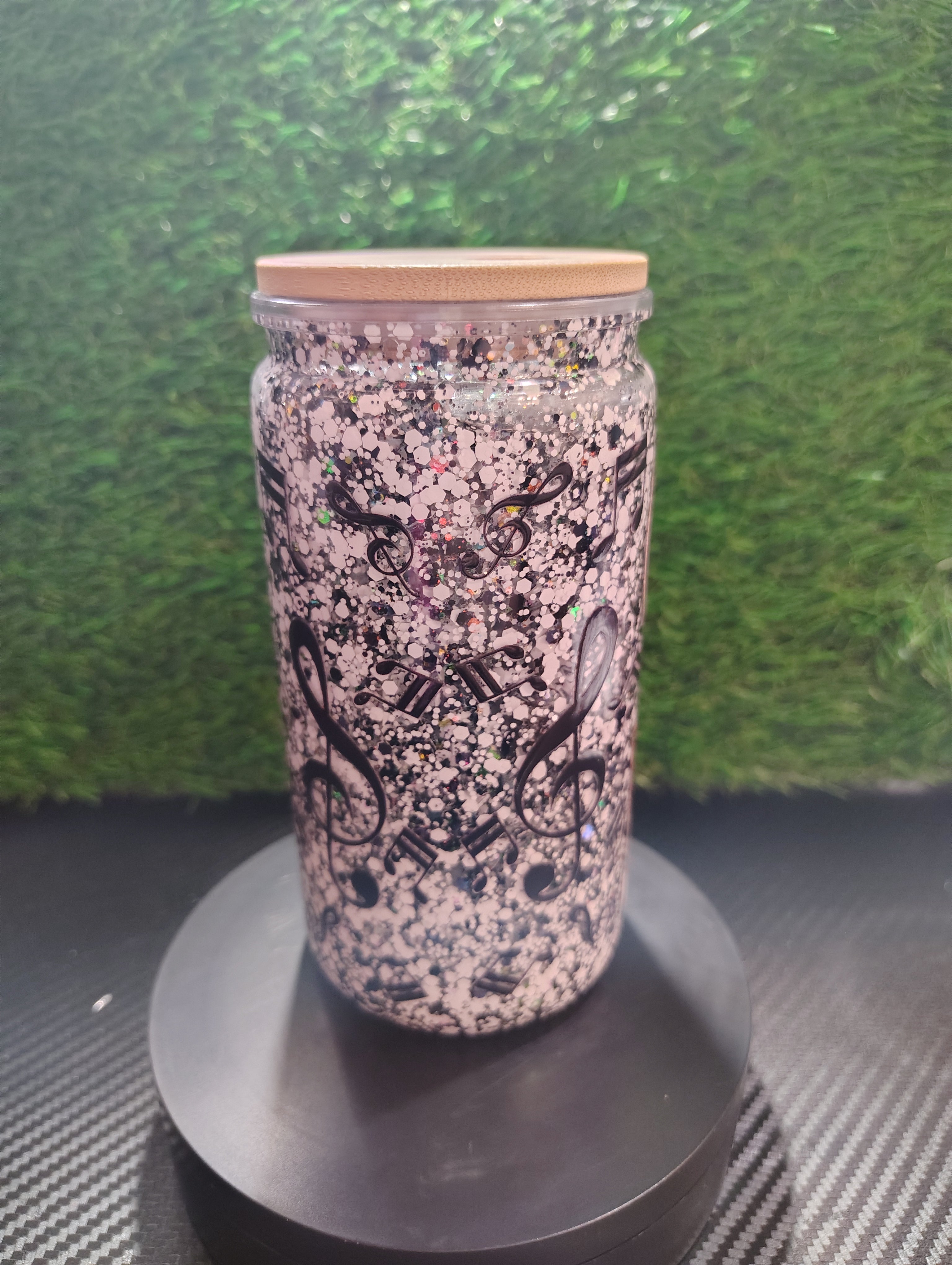 Band mom glitter with bamboo Lid 16oz sold